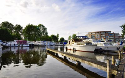 Het kopen of verkopen van een boot of schip